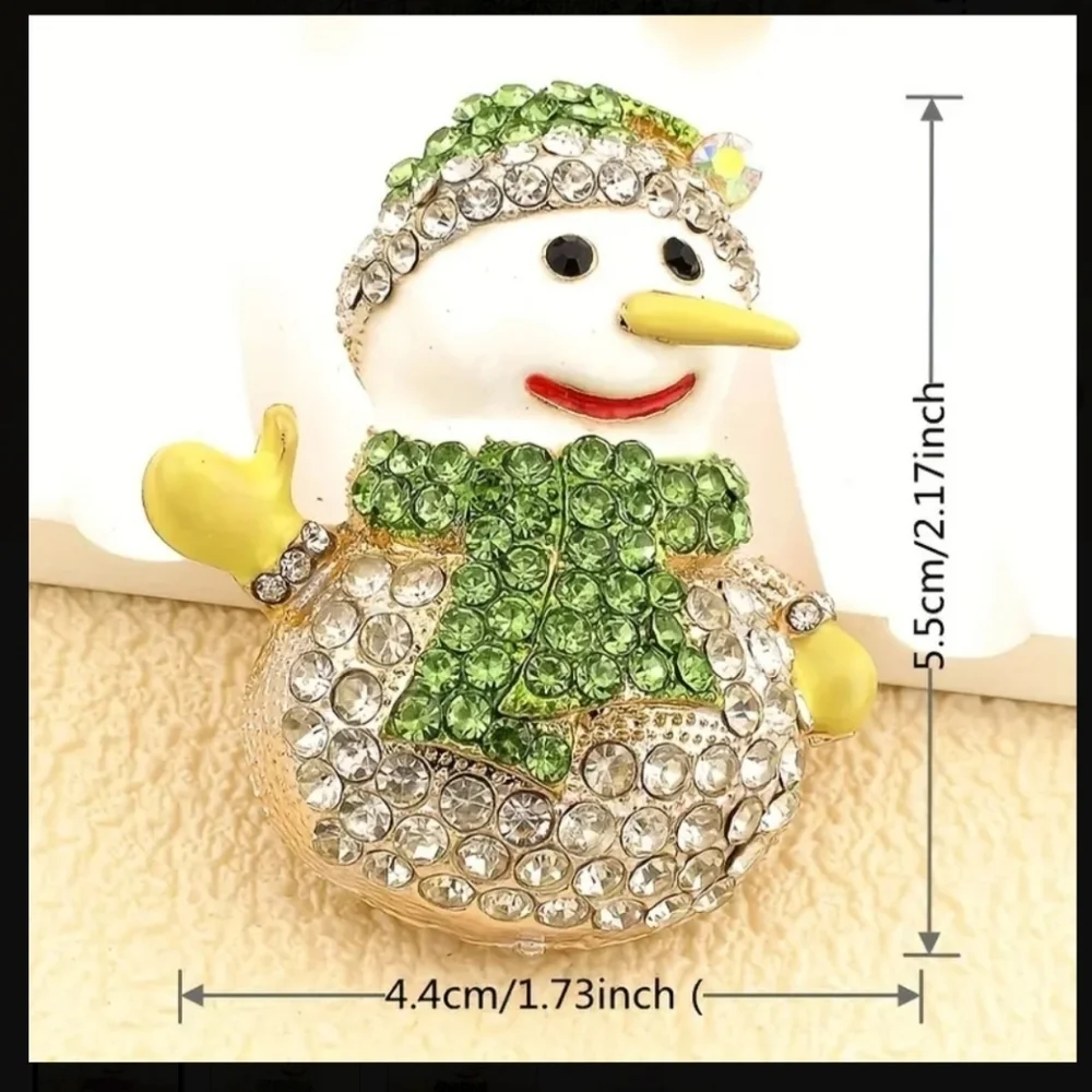 Snowman Brooch in Green